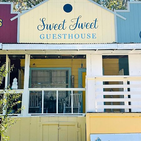 Acorn Hideaways Canton Sweet Tweet Guesthouse King Bed المظهر الخارجي الصورة